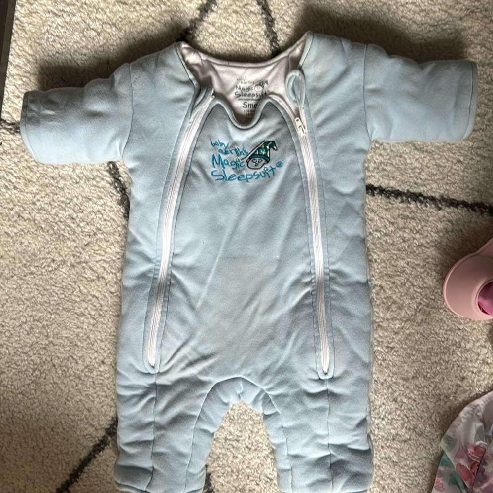 Kids Small 3-6 Month Baby Merlin’s Magic Sleepsuit